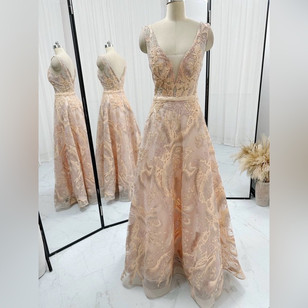 Gown size 4(S) light orange luxury style sleeveless /deep V-neck/ A-line dress